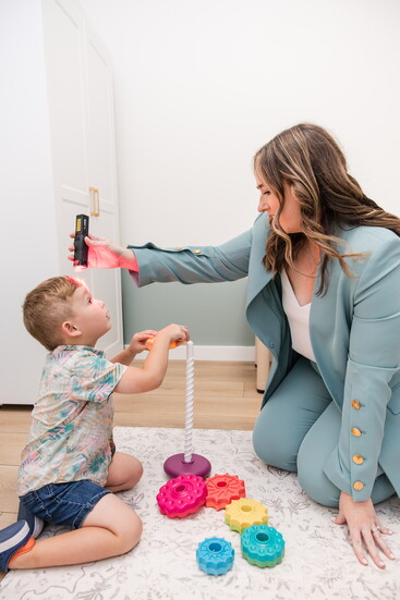 Jillian using medical-grade red and near-infrared light therapy, the program is designed to support cellular function and help improve communication pathways.