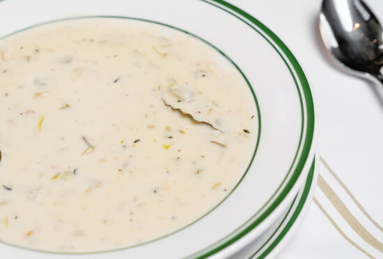 Classic Clam Chowder 