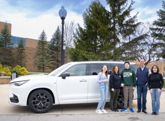 Peter Mapp, Vincie, and Vincie's family.