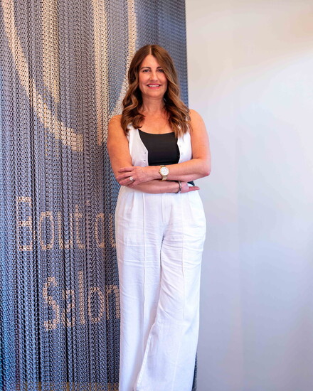 Jackie Fernandes, Owner