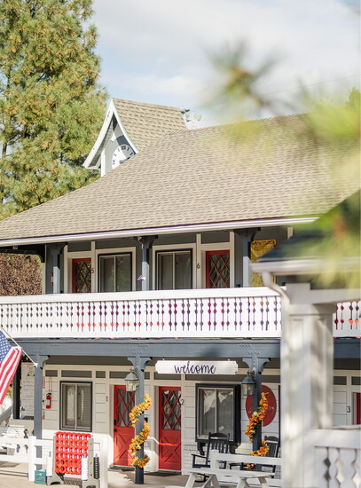 The Strawberry Inn, Photo: Marquette Mower