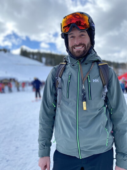 Dr. Boozer hits the slopes.