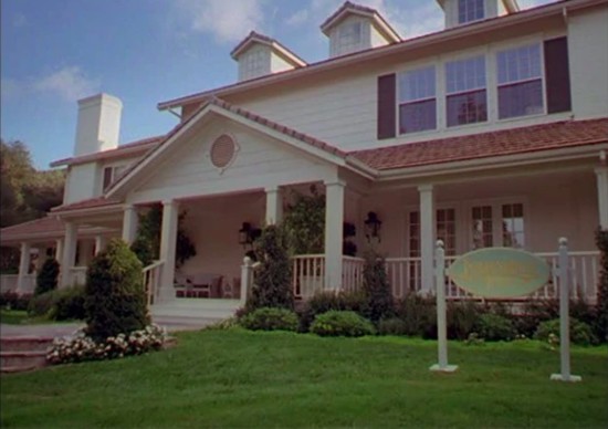The Fictional 'Independence Inn' from The Gilmore Girls was inspired by the Mayflower Inn & Spa.
