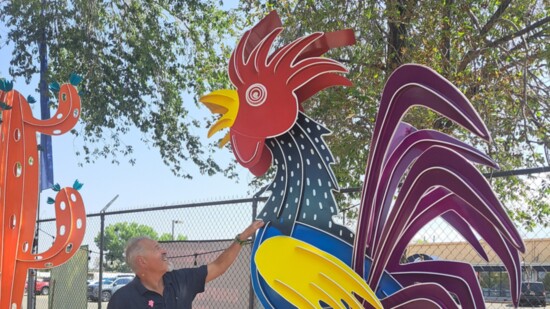 Santa Fe sculptor Frederick Prescott and his colorful Barnyard Cock