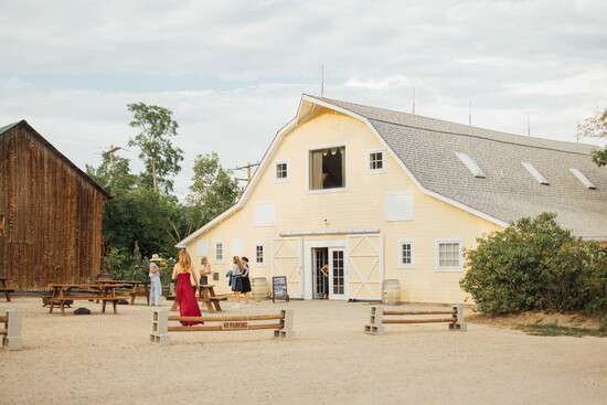 Photo 16 of 38