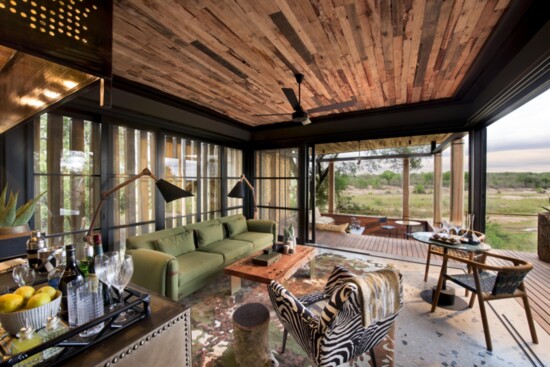 Luxury African villas and lodges offer amazing views and are perfect for wildlife spotting.
