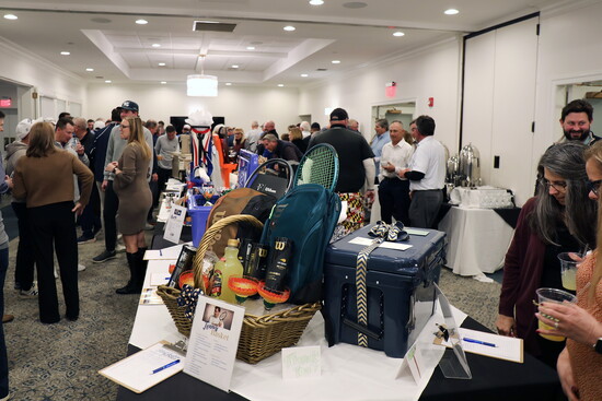 The banquet at Highlands School's Big Event fundraiser. Photo Credit: MidAtlantic Photographic LLC