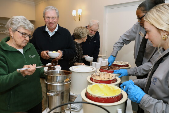 The banquet at Highlands School's Big Event fundraiser. Photo Credit: MidAtlantic Photographic LLC