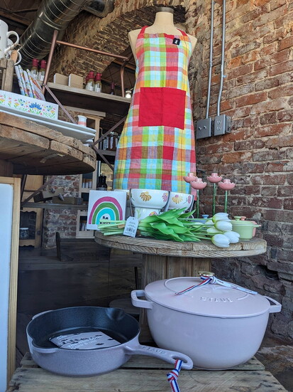 Staub and aprons - kitchen musts.