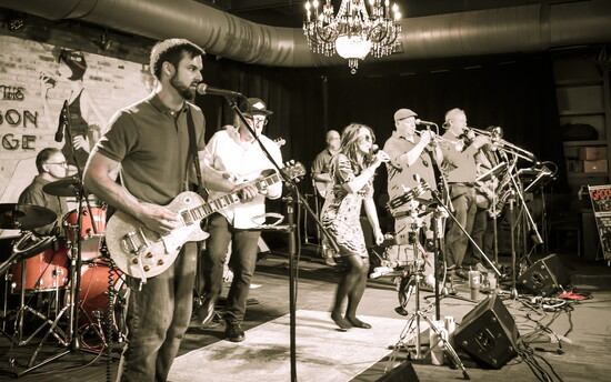 New Orleans-inspired funk band Groove X (@groovexchicago)