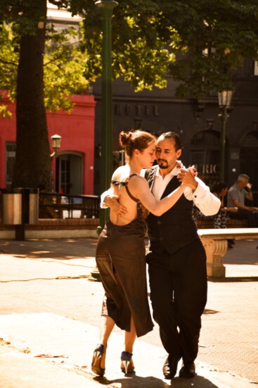 Buenos Aires, Argenta street tango.
