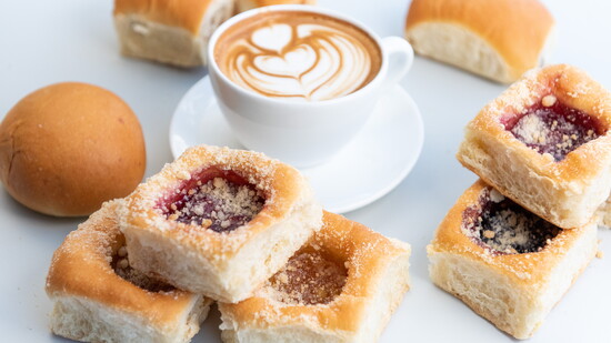 Kolache Shoppe, Kolaches. Photo by Carla Gomez