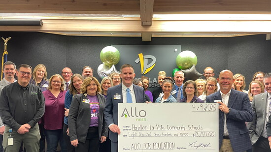 ALLO Fiber presented ALLO for Education donation to PLCS