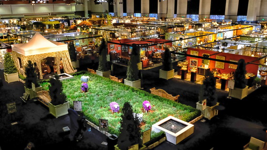 2025 Antiques & Garden Show of Nashville Show Floor detail/Photo by Jessica Amerson Photography