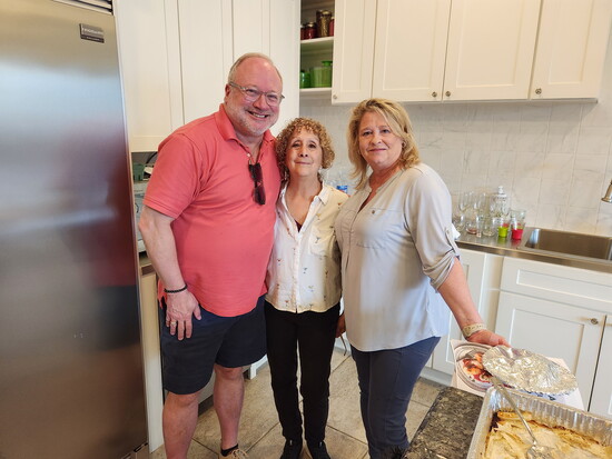 (L-R) Glen Biggs, Paulette Licitra and Jeanne Fain