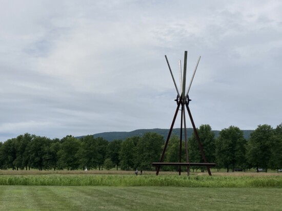 Mark di Suvero, E=MC2, 1996-97. Courtesy the artist and Spacetime, C.C., NY. ©Mark di Suvero, courtesy the artist and Spacetime, C.C. Photo: Storm King Art Cent