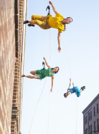 BANDALOOP dancing on the side of the Canopy by Hilton on Portland's waterfront in August 2021. (Photo: Tim Greenway)