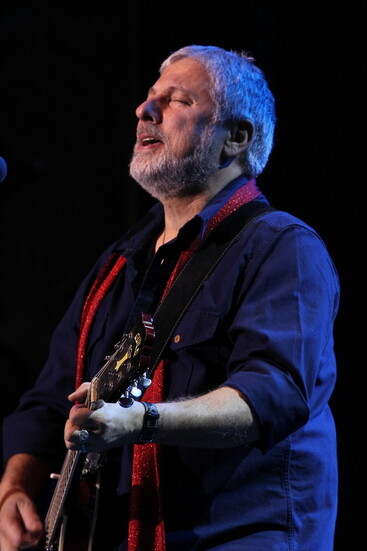 Bobby Bandiera strumming along
