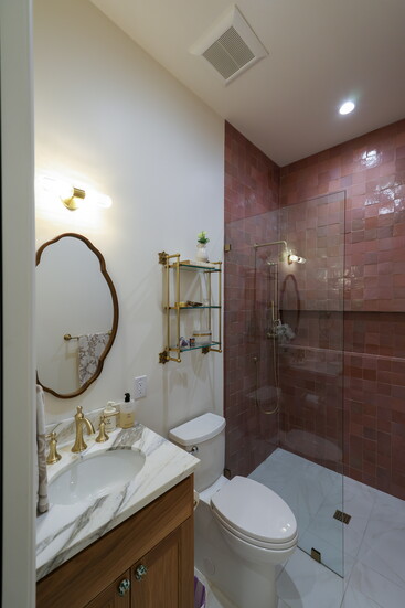 Chateau Chloe’s Bathroom Before