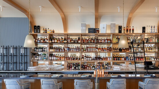 The bar area at Charolais.