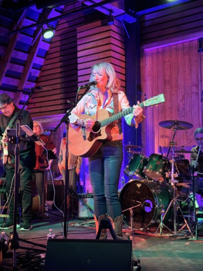 Jules and The Agreeables at The Barns of Rose Hill