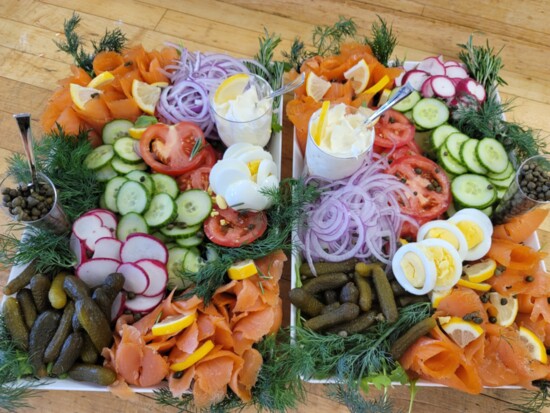 Feast your eyes on the Lox Platter that comes with fresh lox and plenty of delicious veggies.