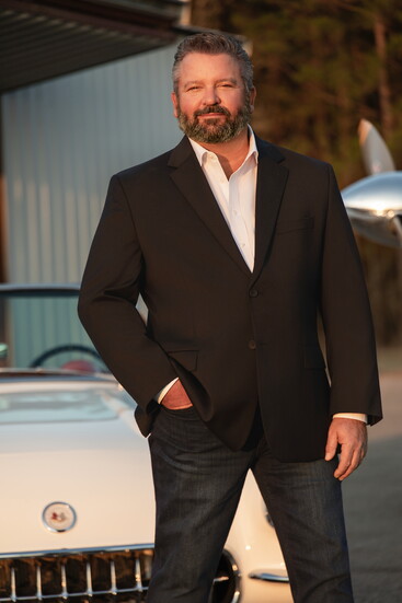 Vehicle courtesy of Daryl’s Auto Detailing Airplane Courtesy of Lone Star Aircraft Services