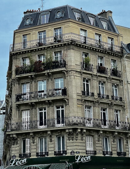 Paris architecture. Photo by Catherine Norton