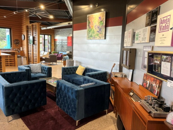Tasting room in Stonewall location
