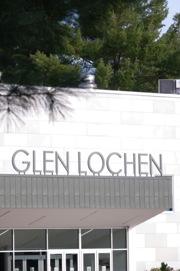 The Glen Lochen Mall