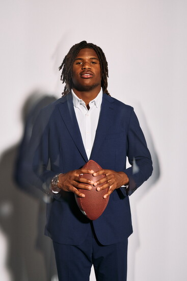 M+M's white solid Leeward dress shirt, navy solid Fresco suit jacket, navy solid Fresco suit pant.