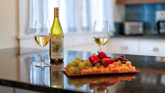 nside Maple Haus, guests gathered for an intimate evening of wine and chocolate pairings. Photo courtesy of Maple Haus