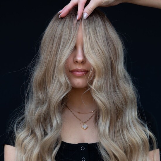 1 / Seamlessly Blended Hand-Tied Extensions