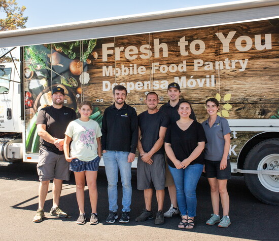 (l to r): Tyler, Emma, Jordan Reeher, Darin Lyons, Sam Nielsen, Natalia Romero and Lennon Lott.