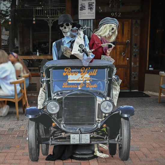 Boo Y'all Winner in Business 1920 Tavern