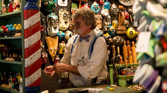 One of the many artists at the Bazaar. 