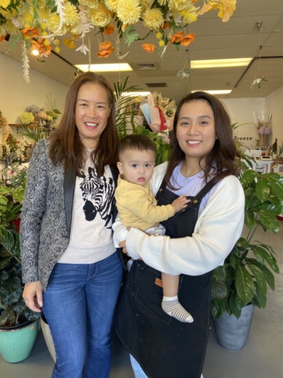 Sherry Xia and her daughter Summer Hang and her son Jaxson
