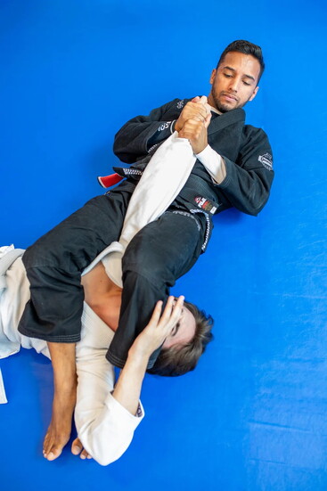 World class Professor Pierre, demonstrates another power move