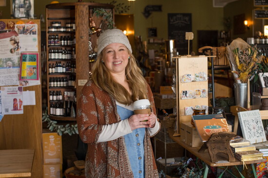 Sarah Chapman, owner of Vida Pour Tea