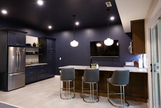 Kitchen incorporating monochromatic painting that pairs well with Pantone's 2025 Color of the Year, designed by Laurie Mandichak. Photo Credit: April Hoffman.  