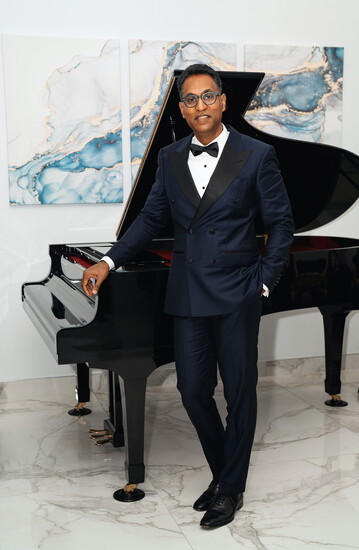 Dr. Matthias Solomon