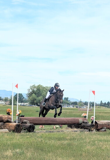 Chloee Raymond riding Added Anxiety