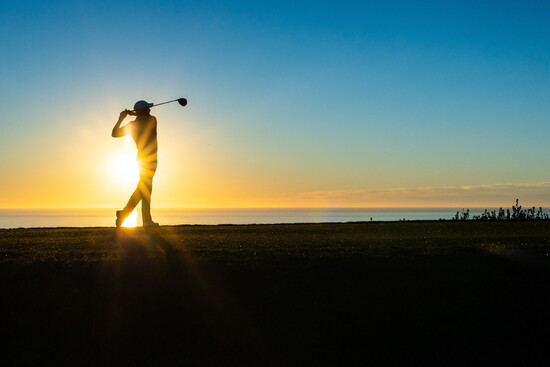 Quiet moments on the tee as ocean winds and coastal fog shape your next move.