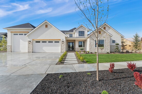 Busalacchi Custom Homes, Best Decorated, $1M – $1.24M
