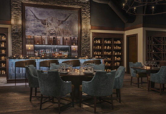 Ember Steak a classic American steakhouse with a sushi twist!
