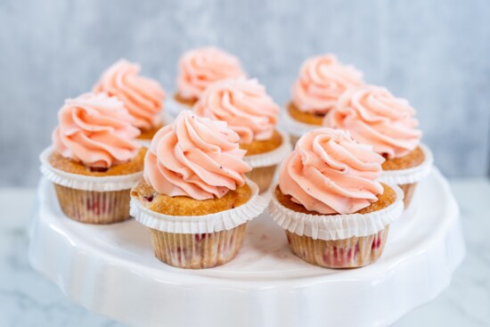 Fresh Strawberry Cupcakes | Photography by Sunny Rajabi