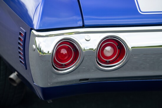 These taillights showcase a vintage allure. 