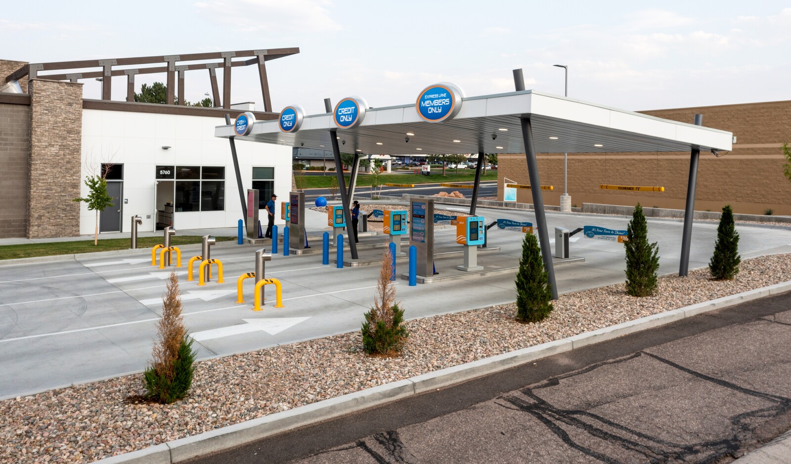 Big Splash opens environmentally friendly car wash in Pueblo