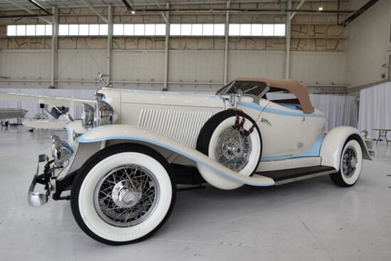 2023 Winner -1932 Auburn 8-100