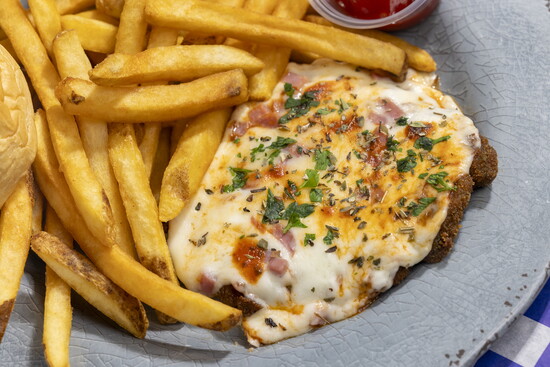 Milanesa Napolitana con papas from Tango Argentina Food